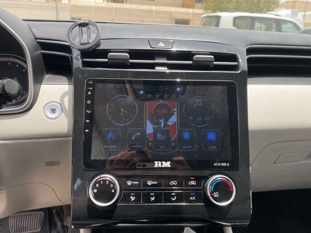 Car image 18