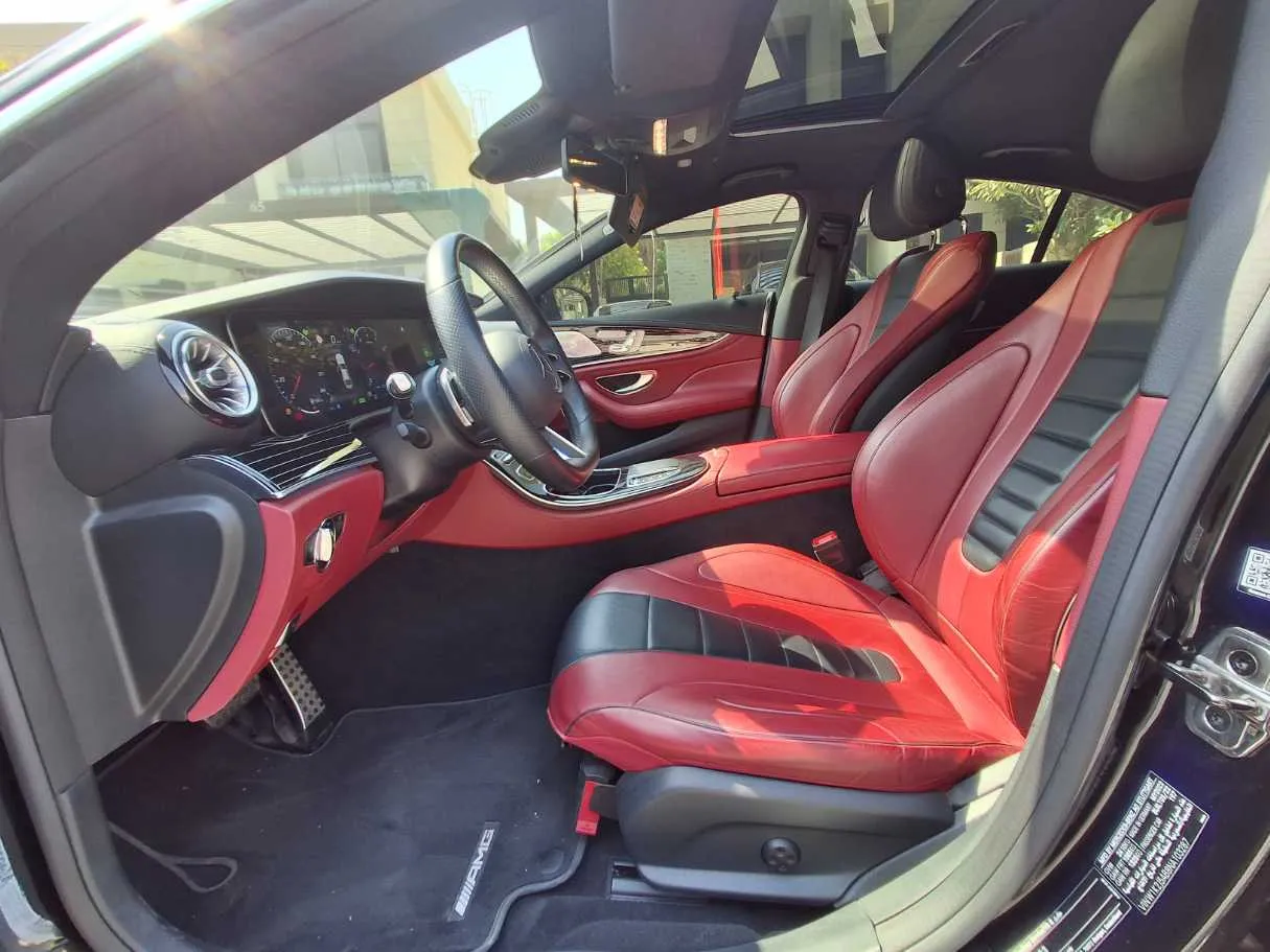 Car image 13
