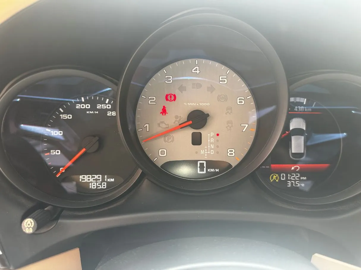 Car image 22