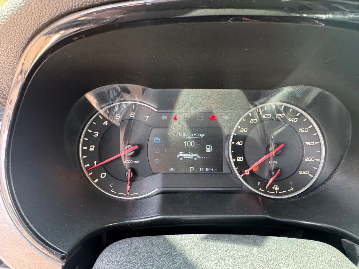 Car image 18