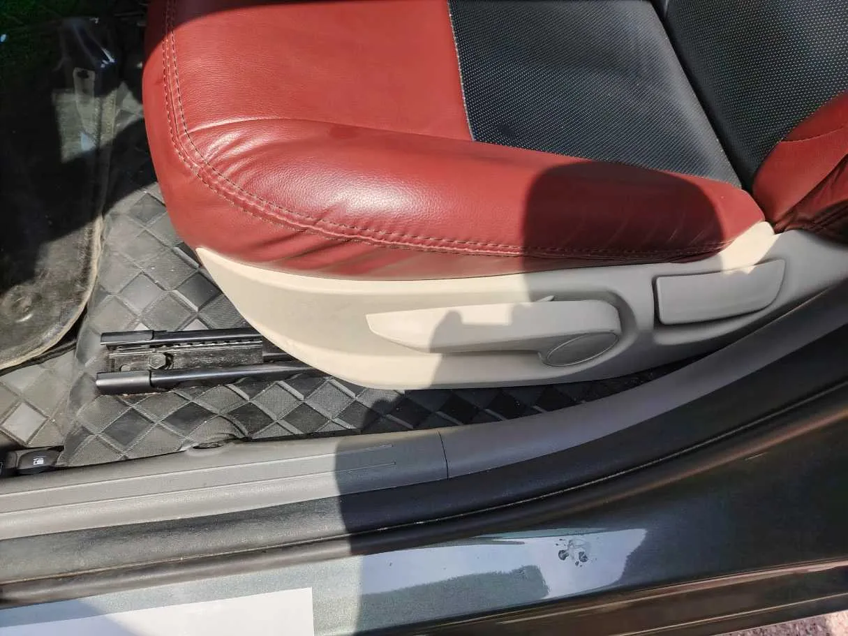 Car image 39