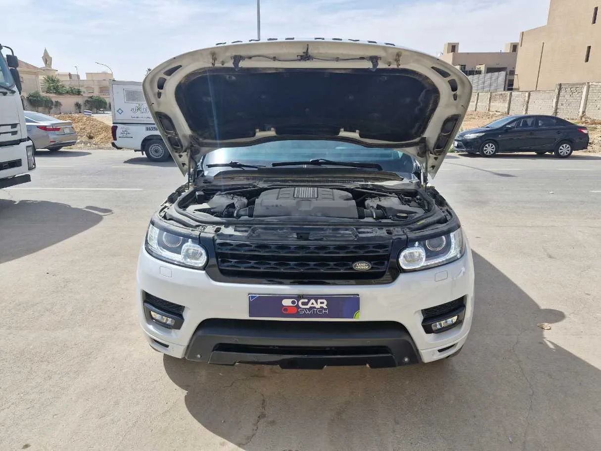 Car image 24