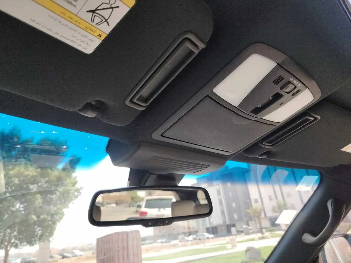 Car image 41