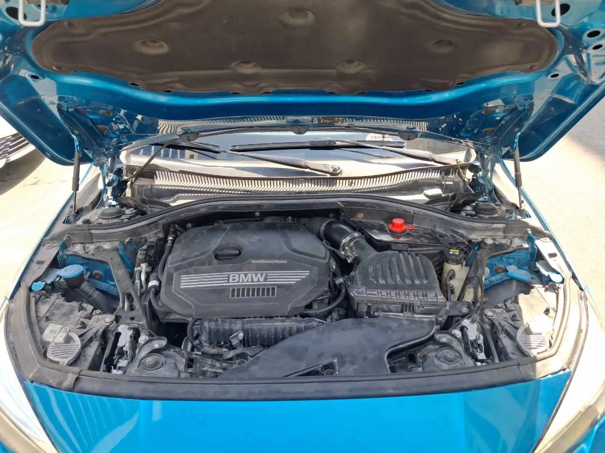 Car image 21