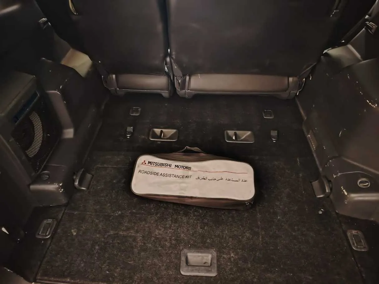 Car image 35