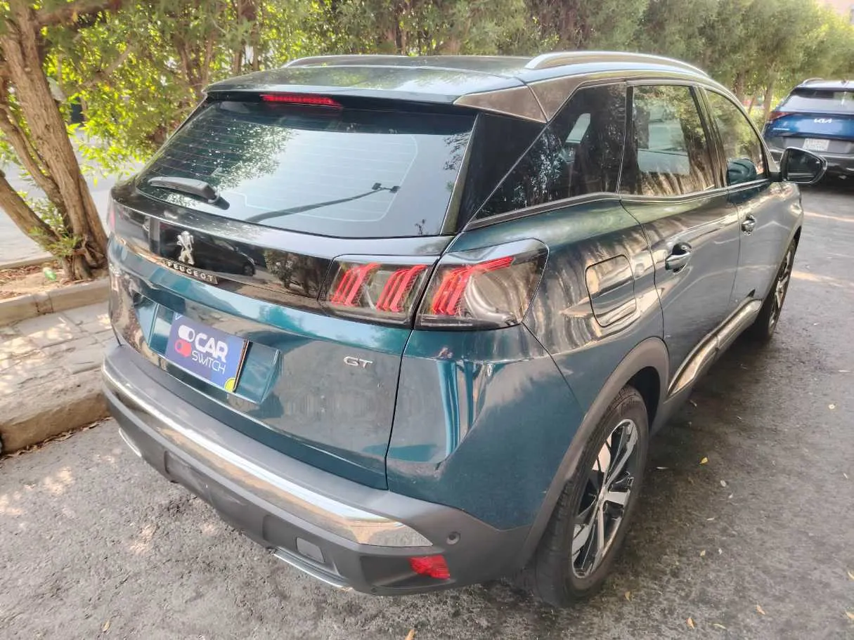 Car image 5