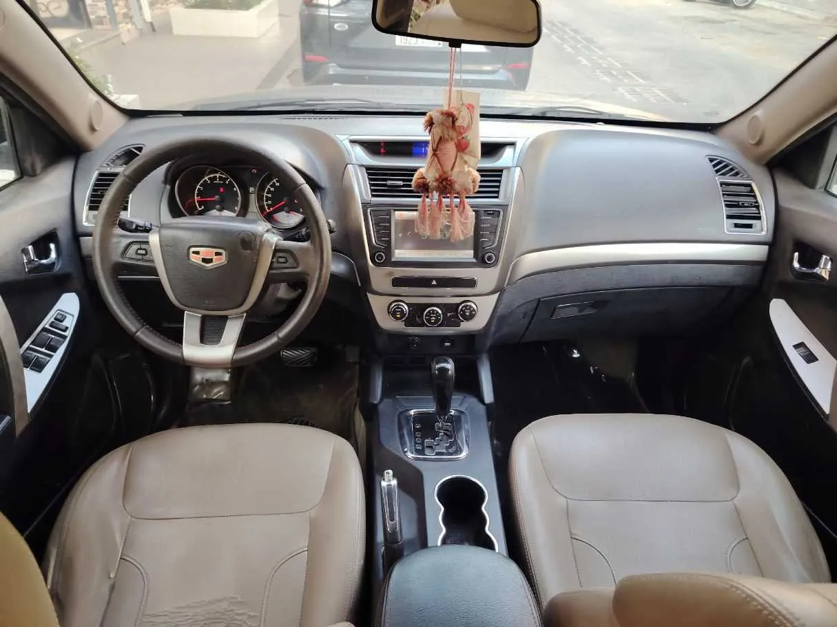 Car image 23