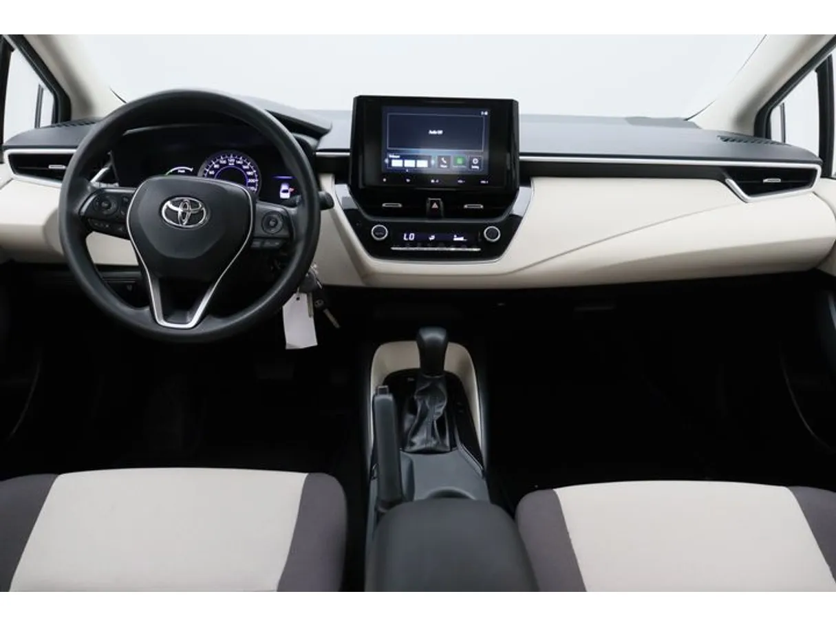 Car image 14