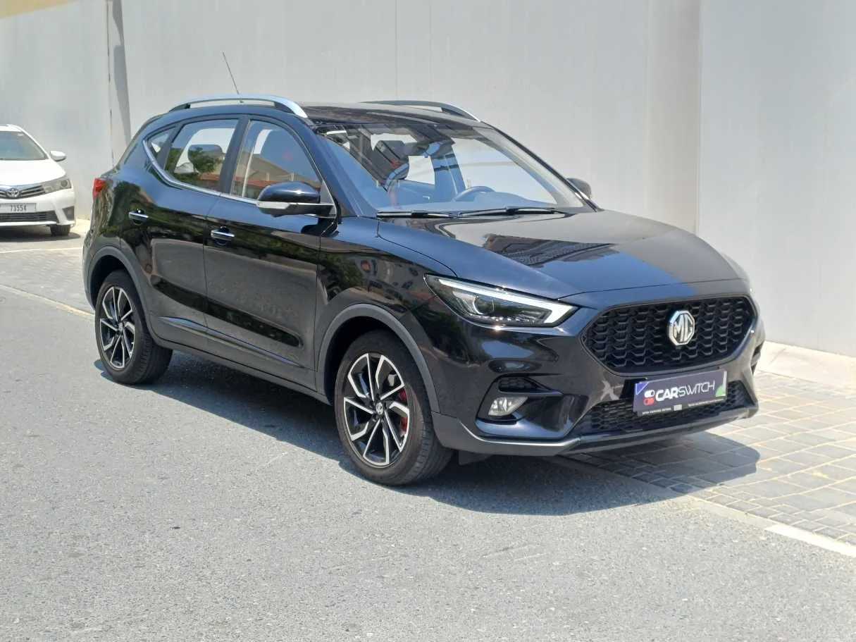 Car image 3