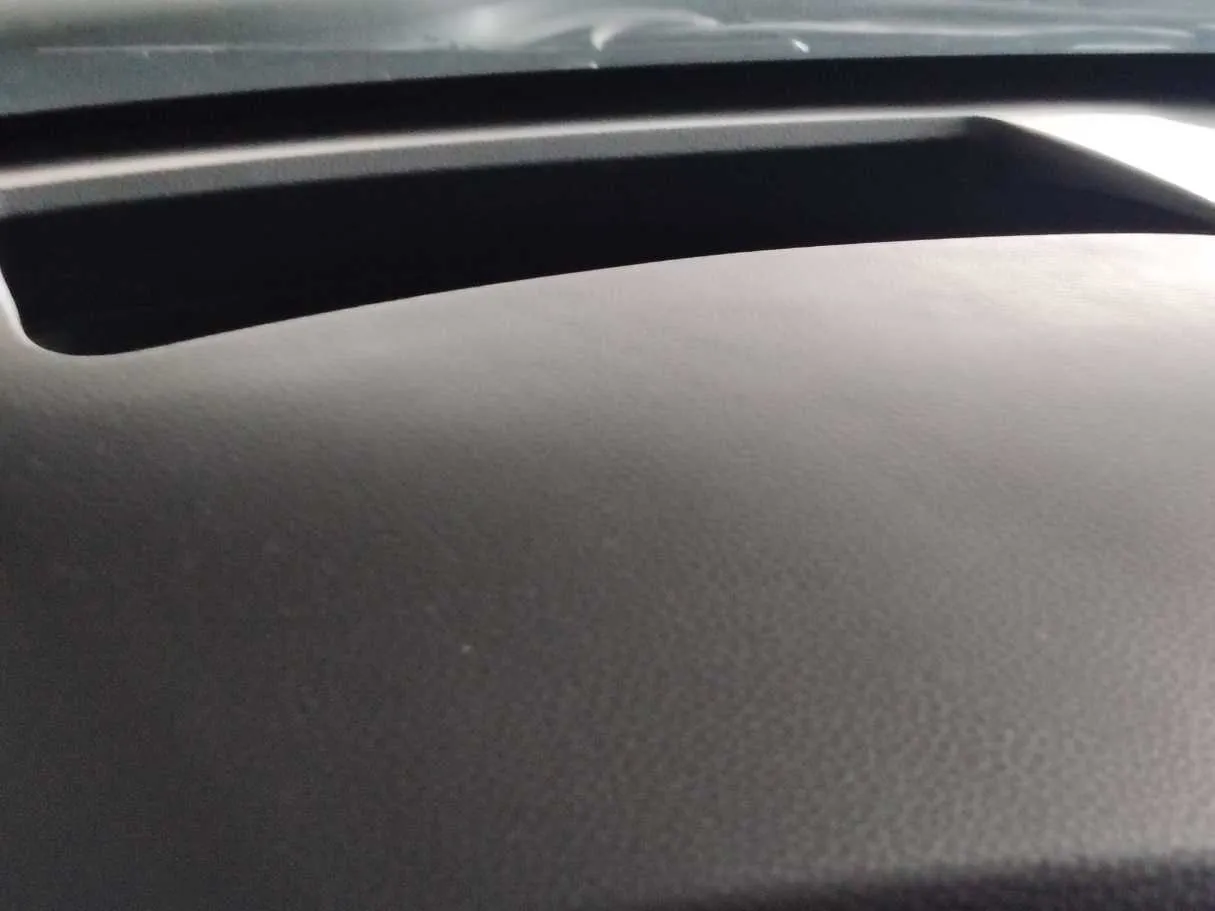 Car image 32