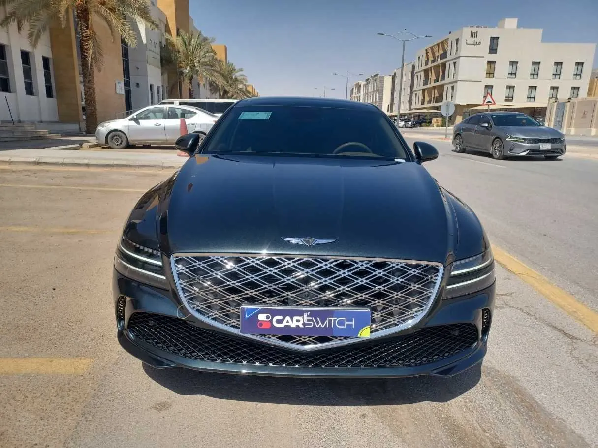 Car image 2