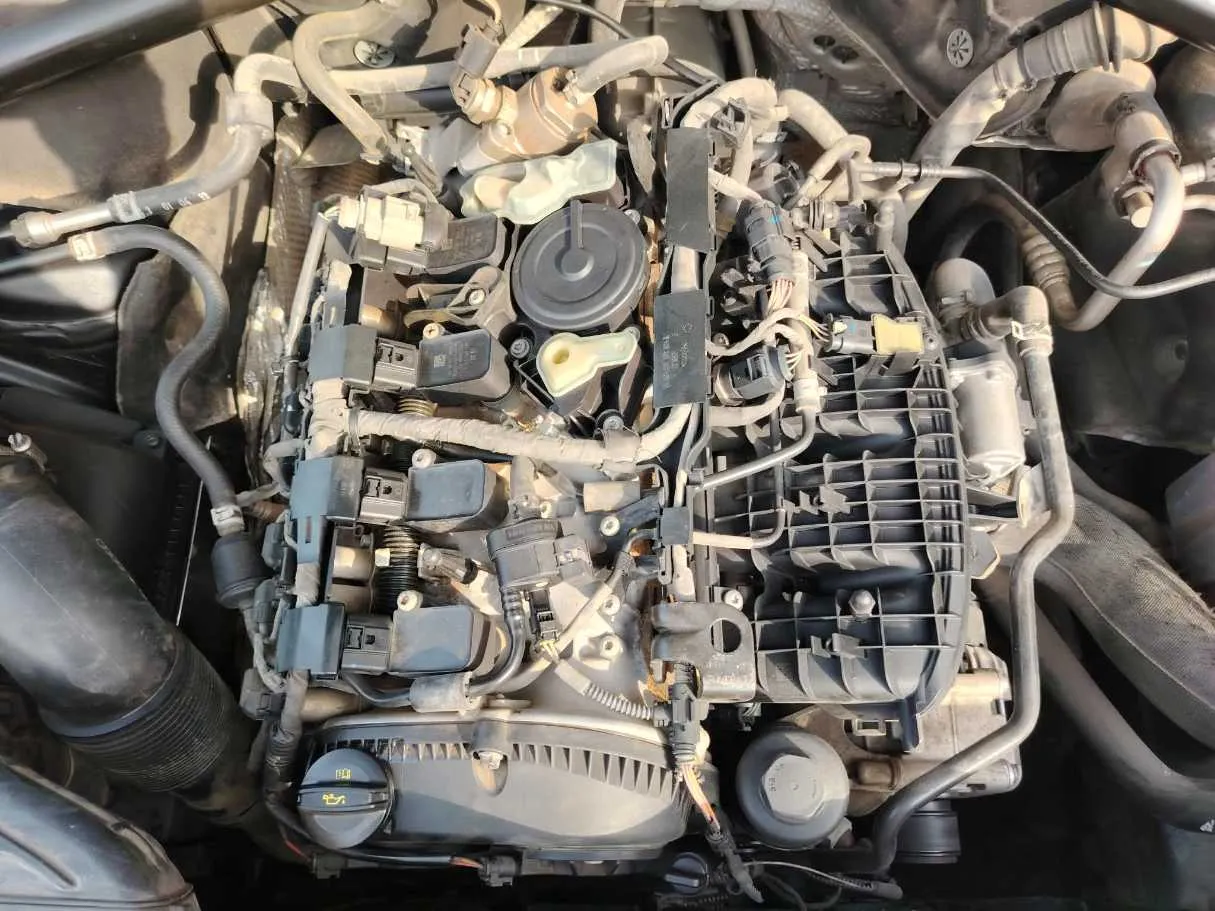 Car image 47