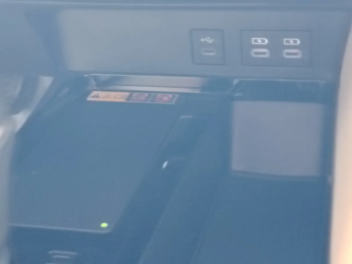 Car image 25