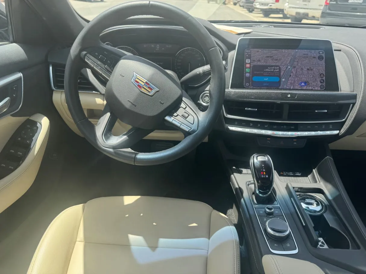 Car image 17