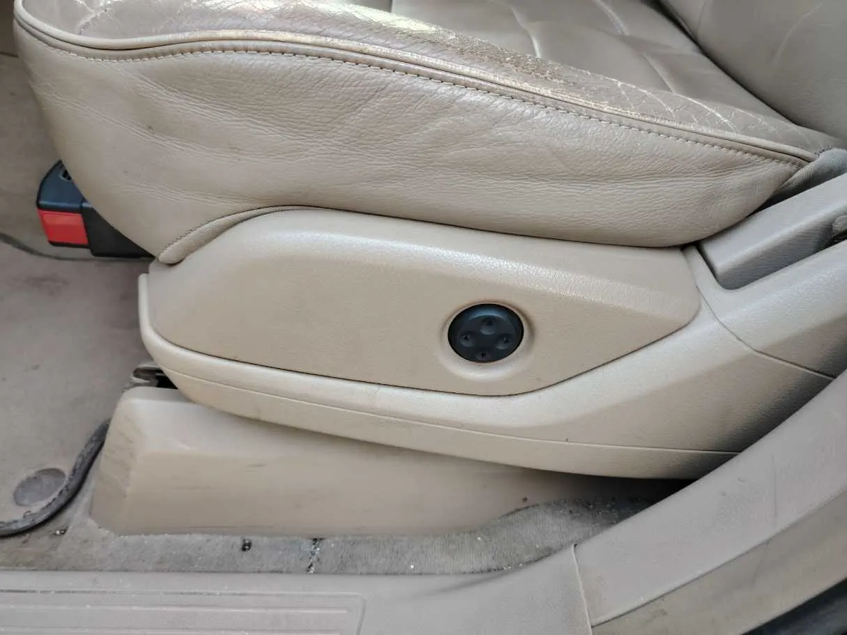 Car image 45