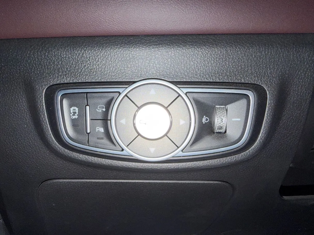 Car image 22