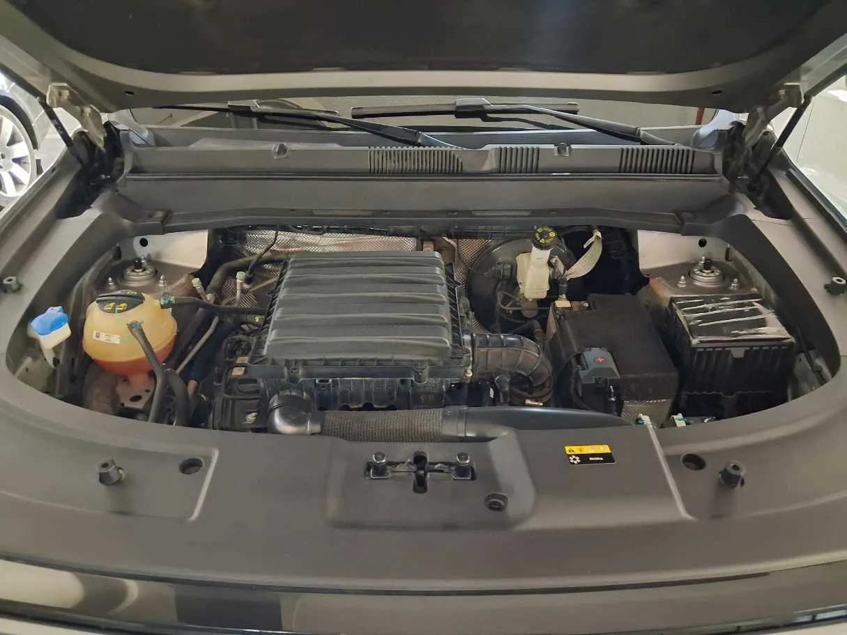 Car image 22