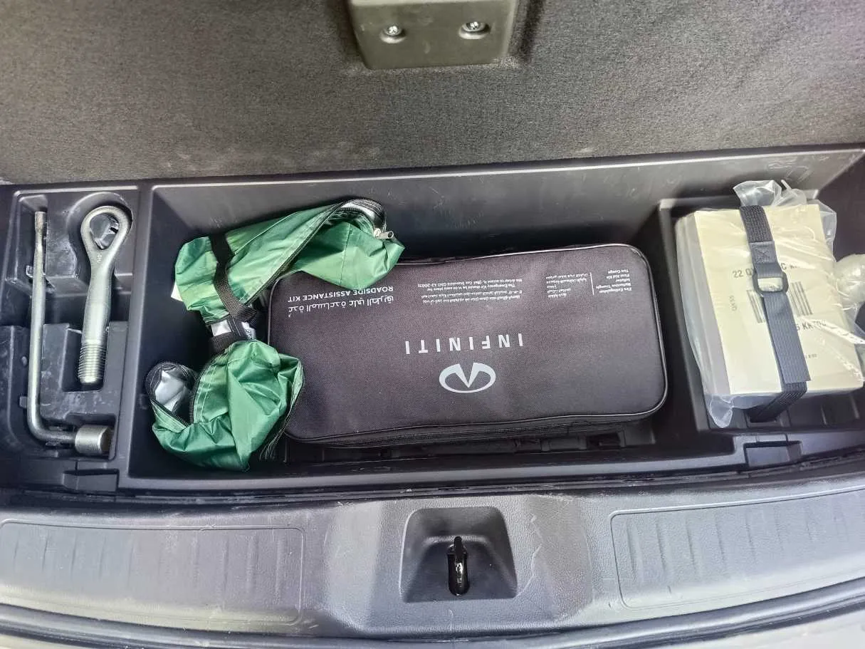 Car image 40