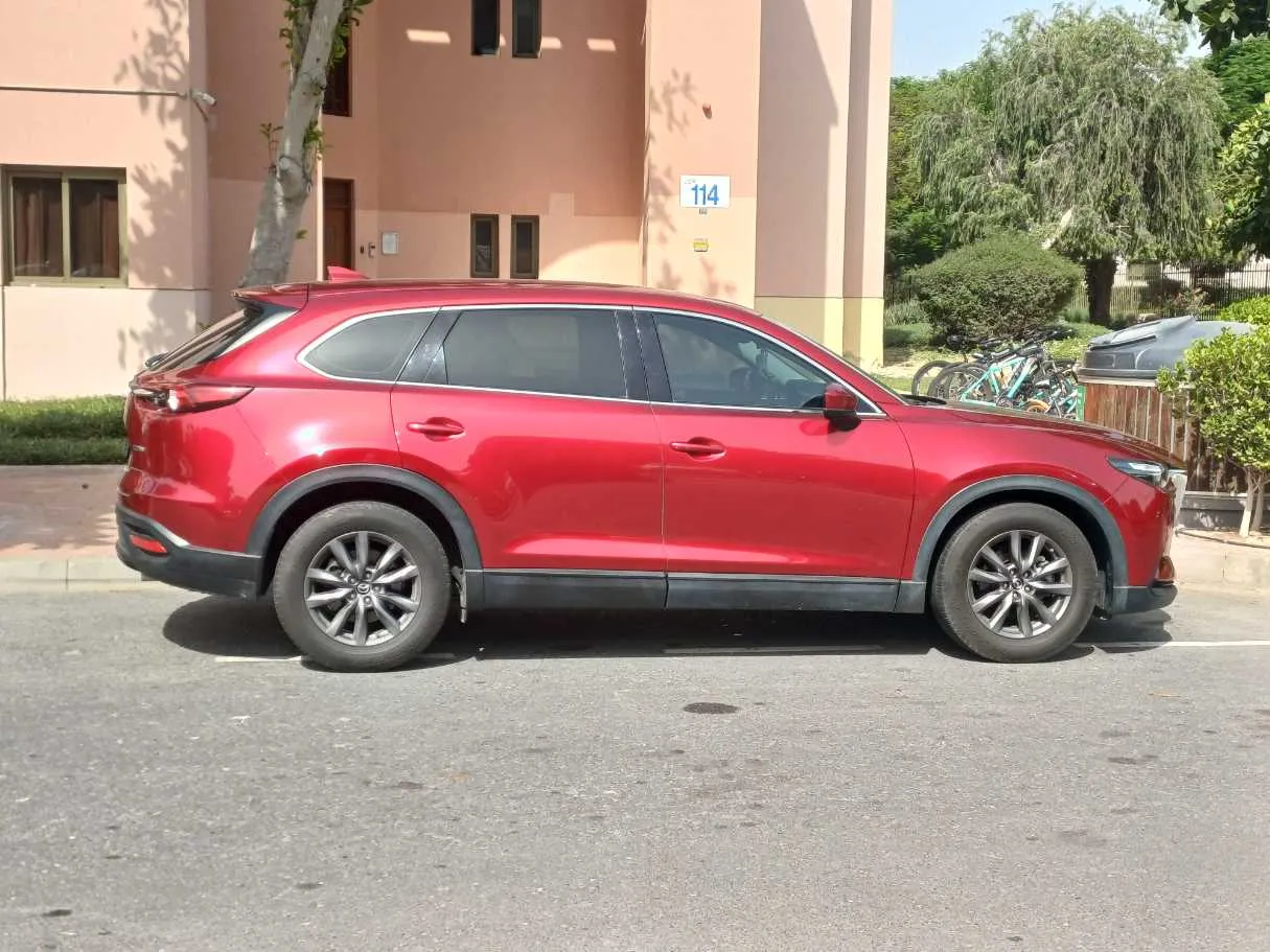Car image 8