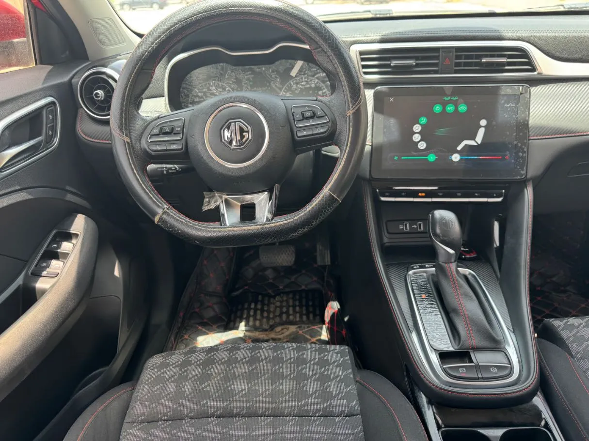 Car image 17
