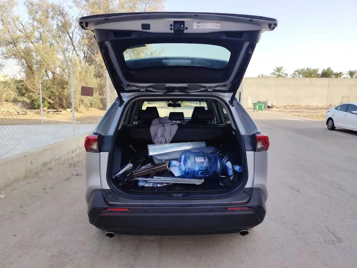 Car image 24