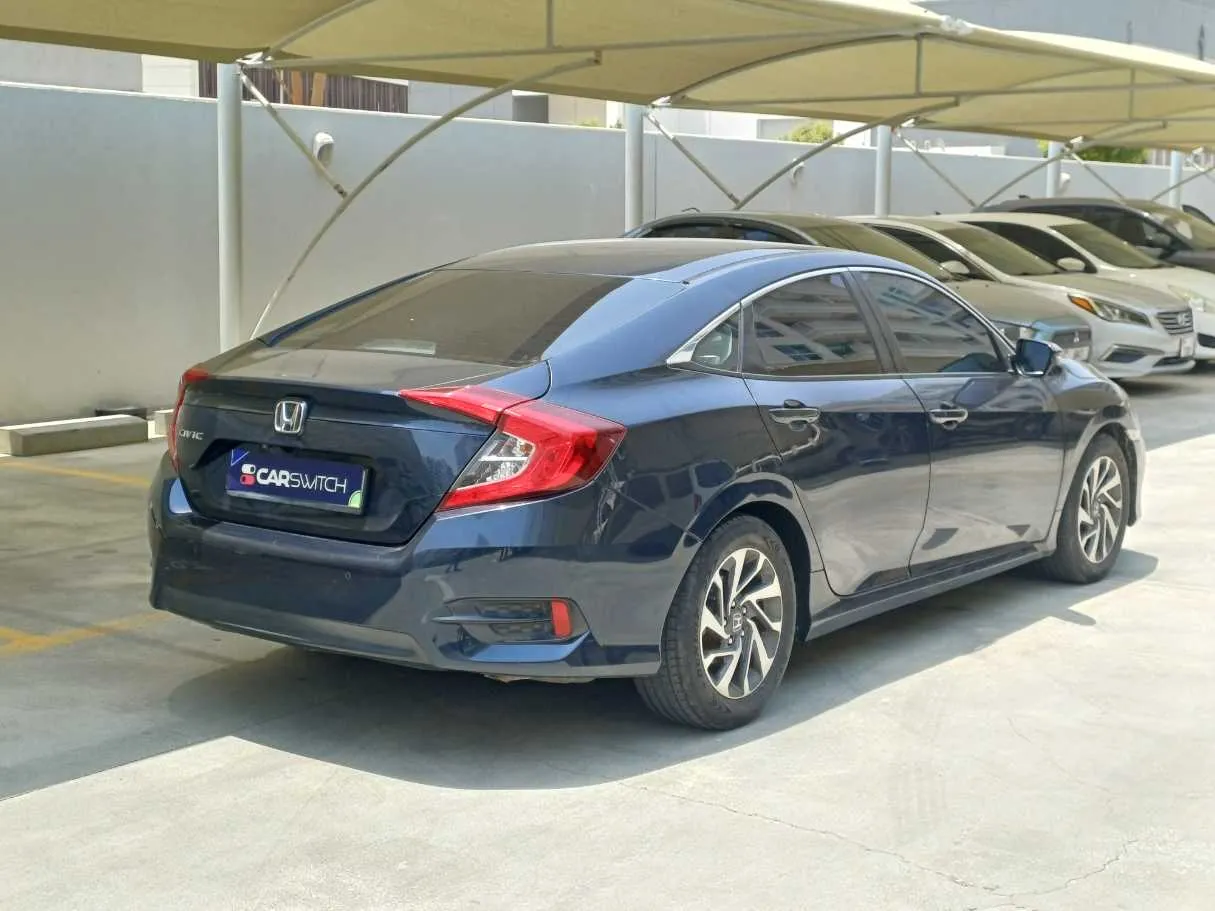 Car image 5