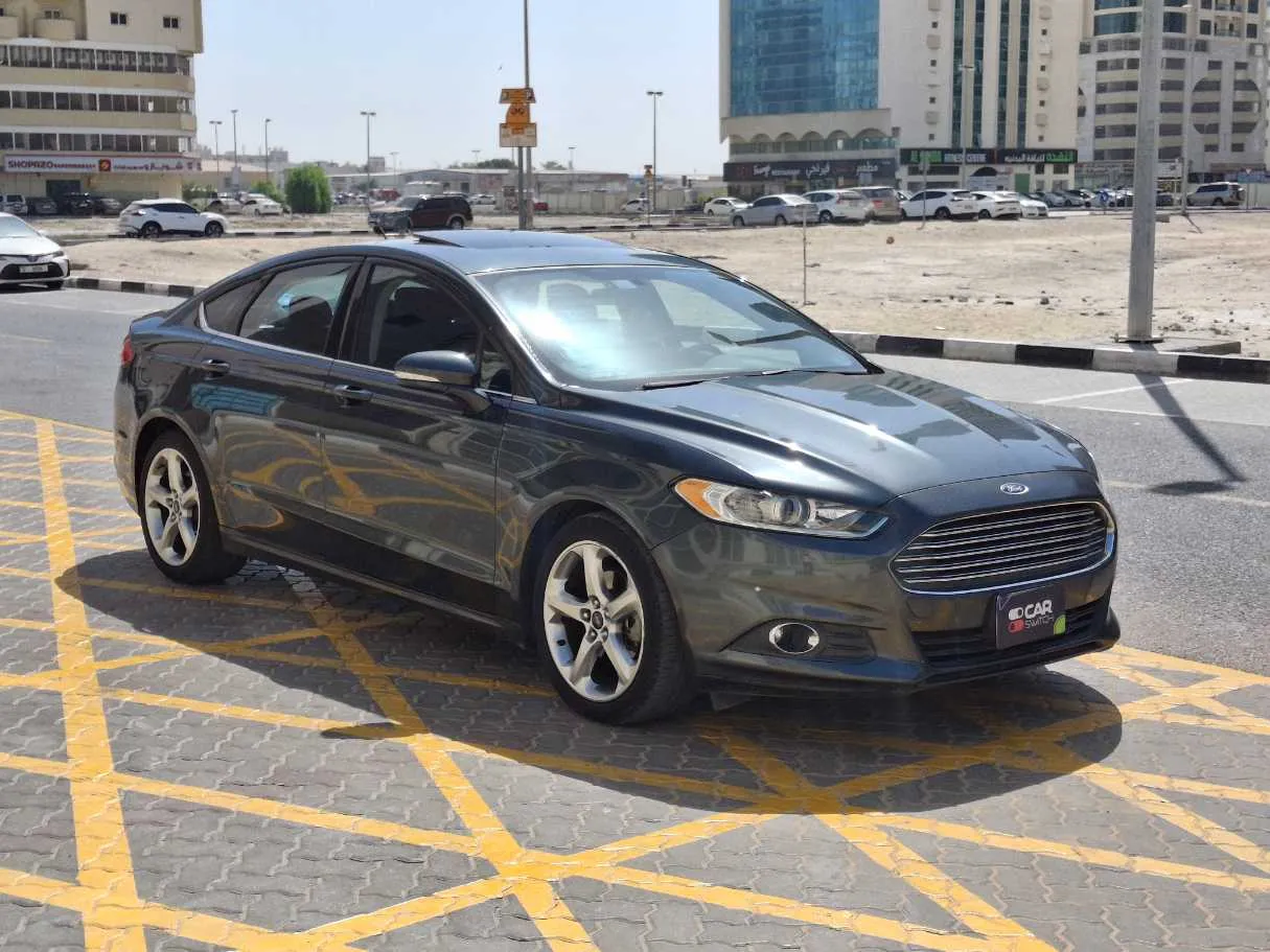 Car image 3
