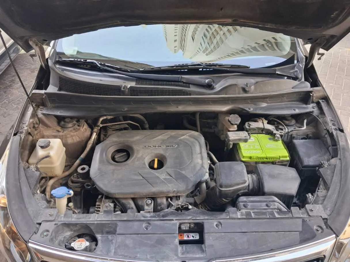 Car image 18
