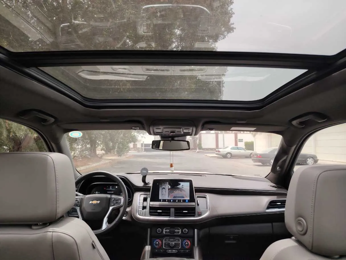 Car image 18