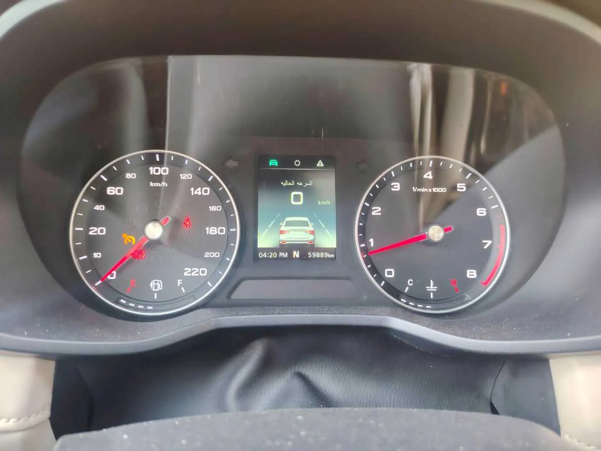 Car image 32