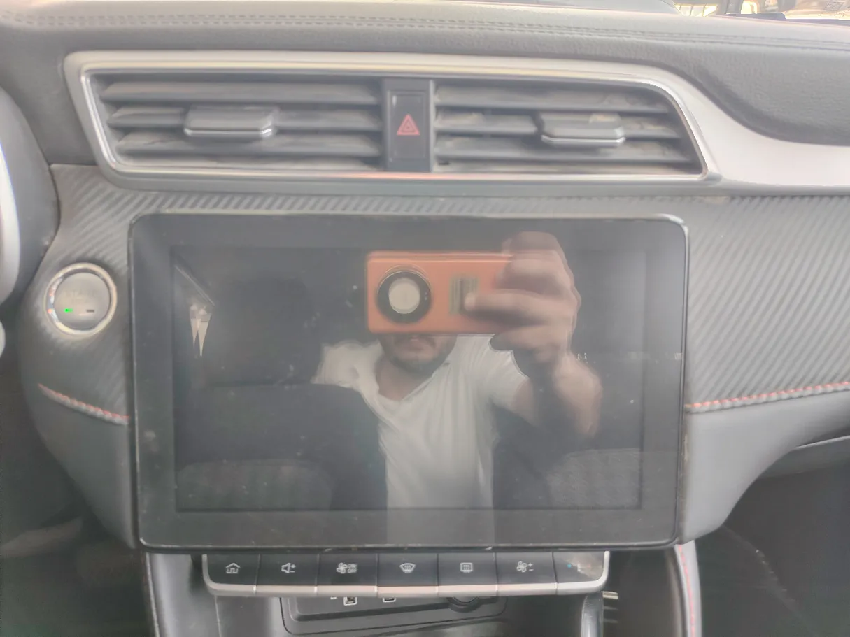 Car image 21