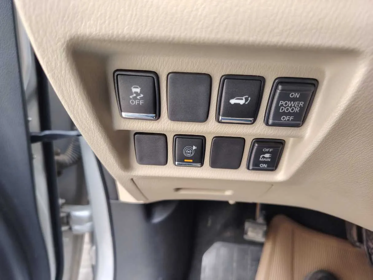 Car image 28