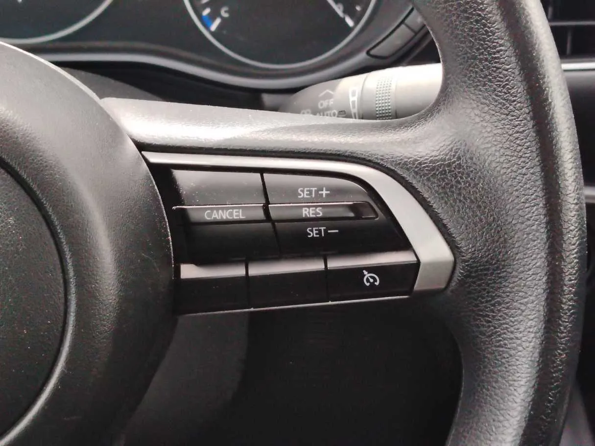 Car image 26