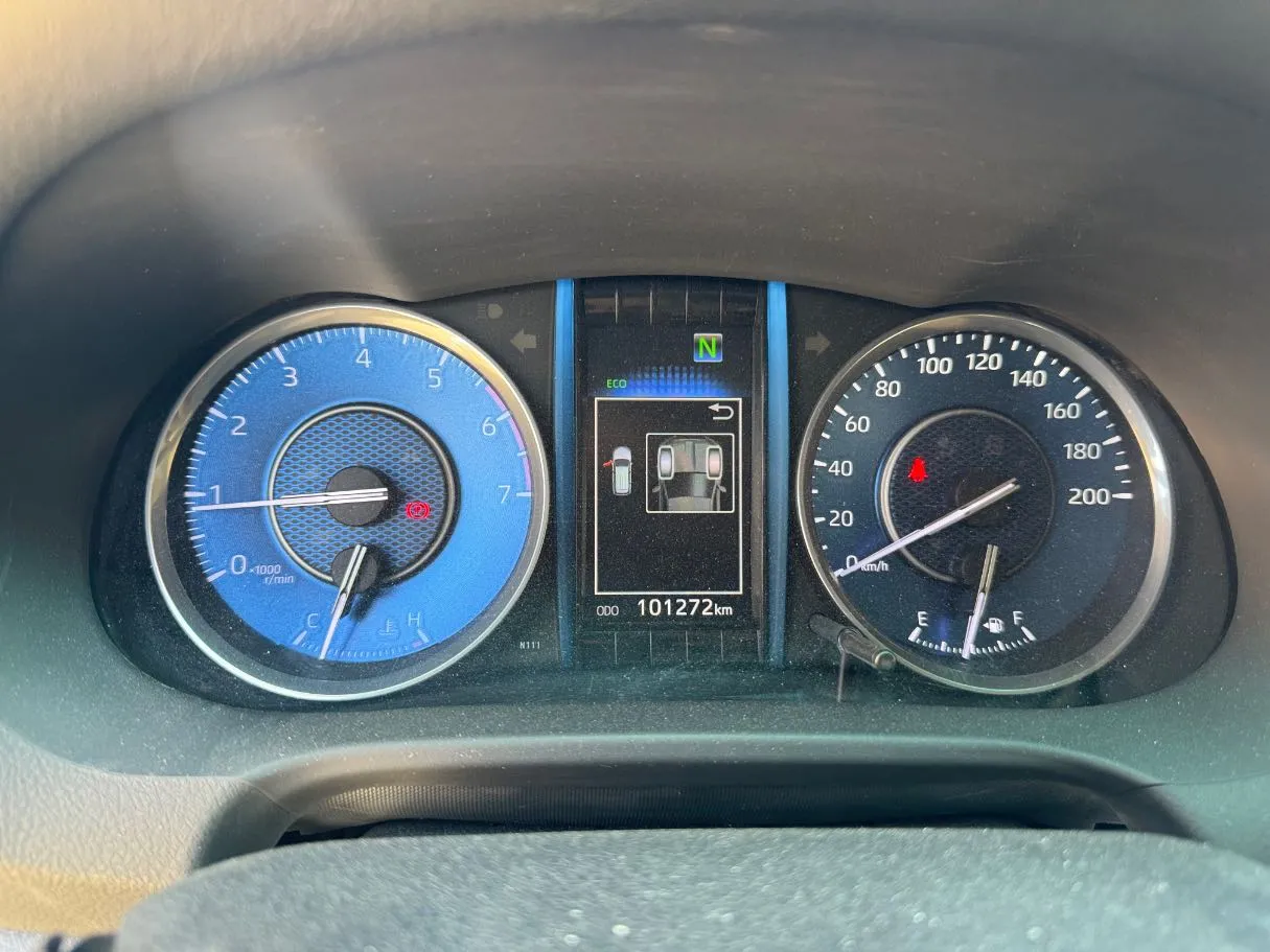 Car image 19