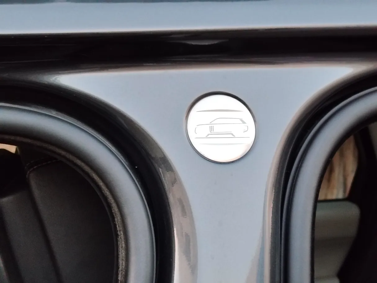 Car image 37