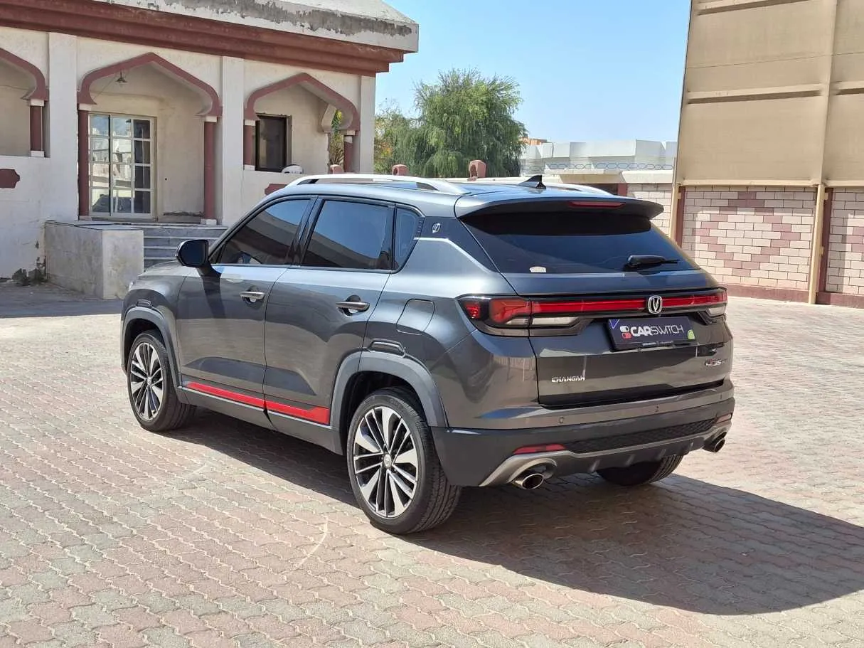 Car image 7