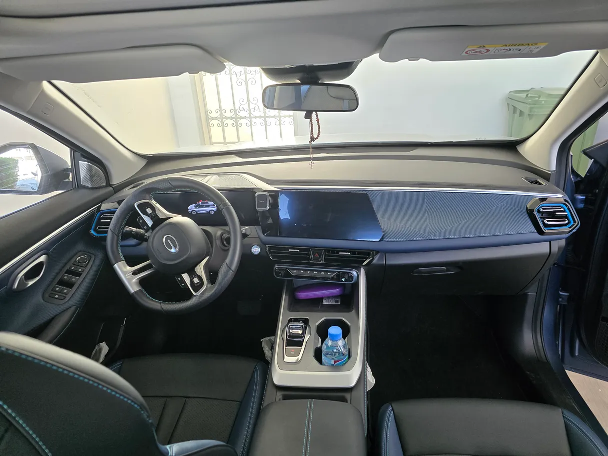Car image 7