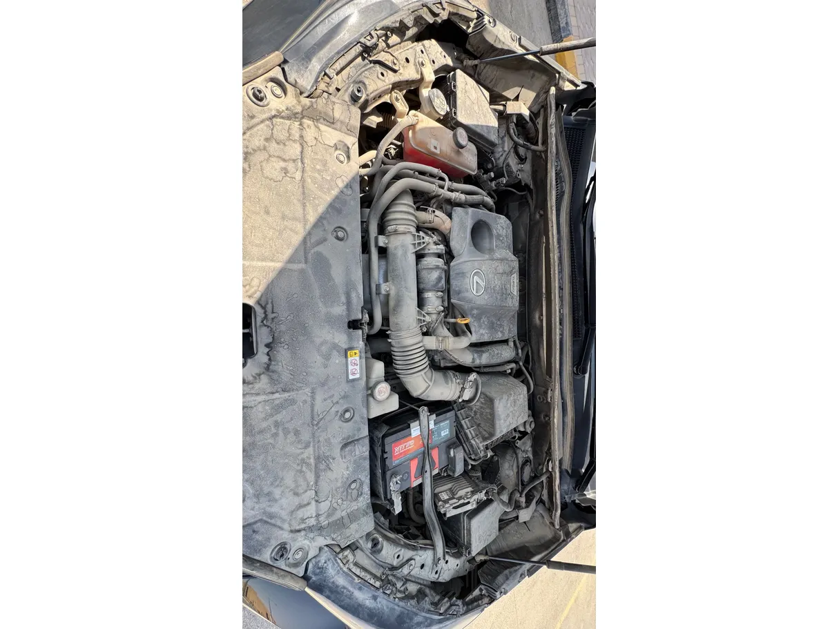 Car image 30