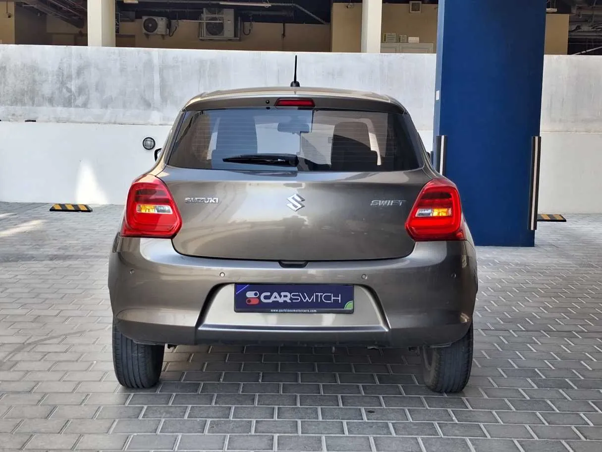 Car image 6