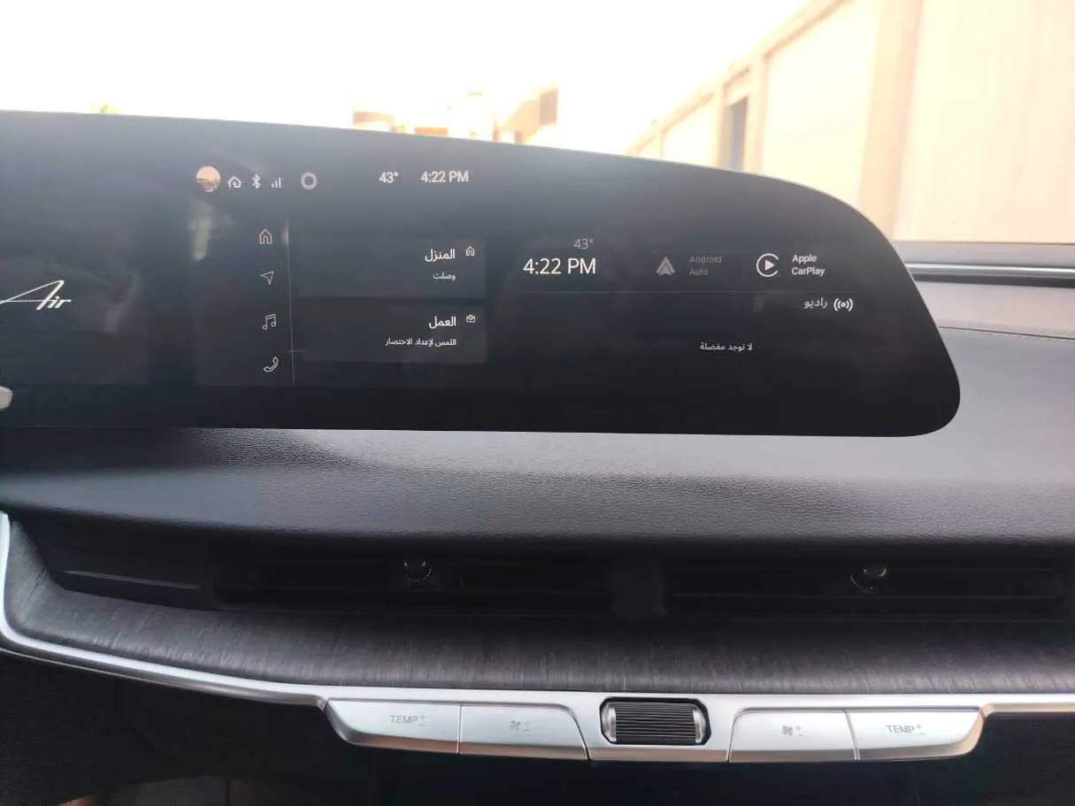 Car image 25