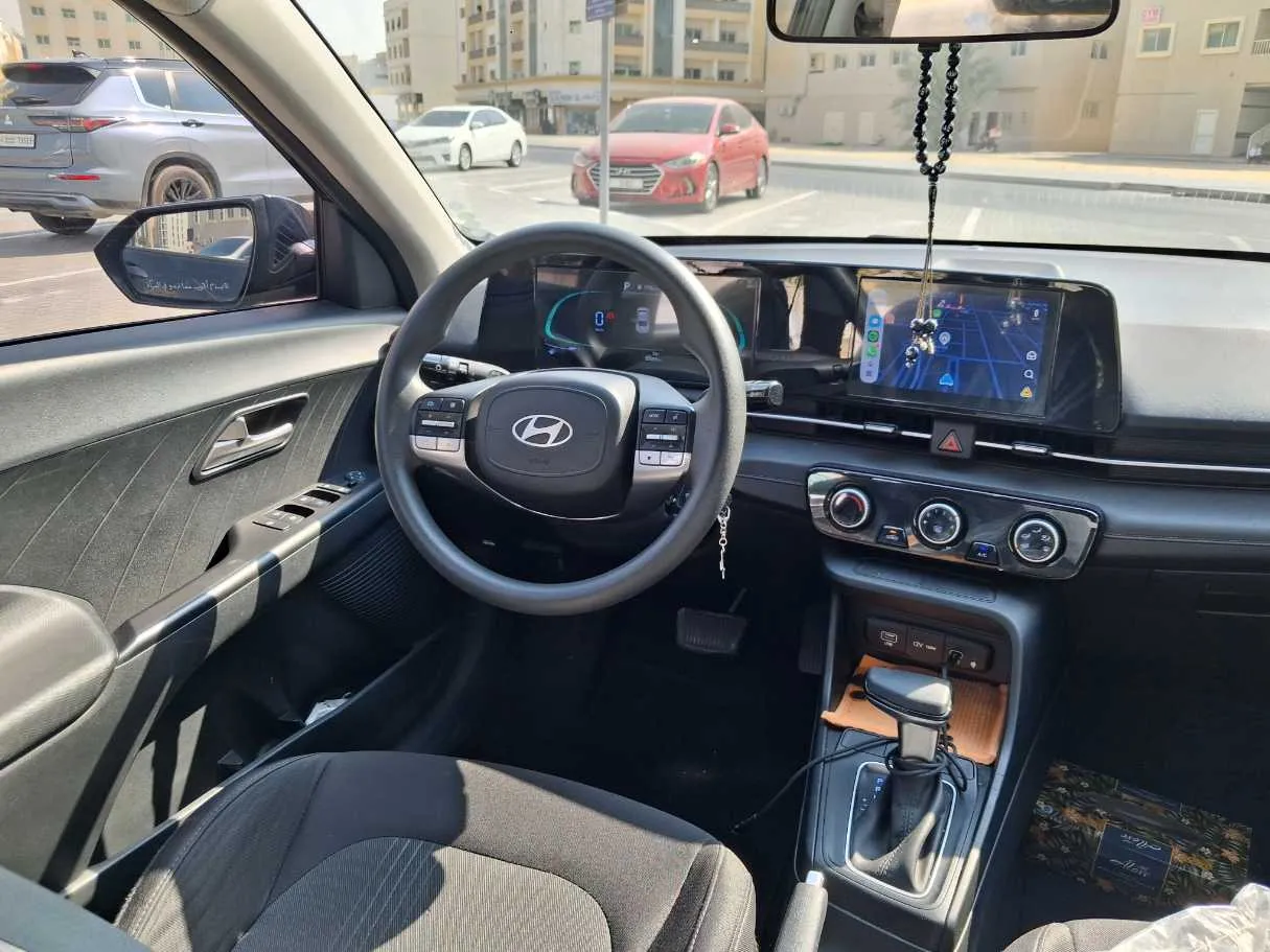Car image 16
