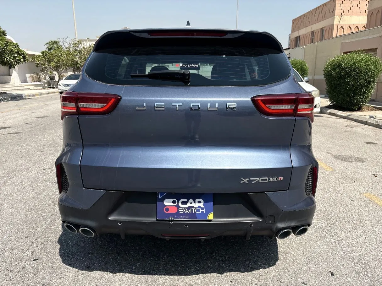Car image 6