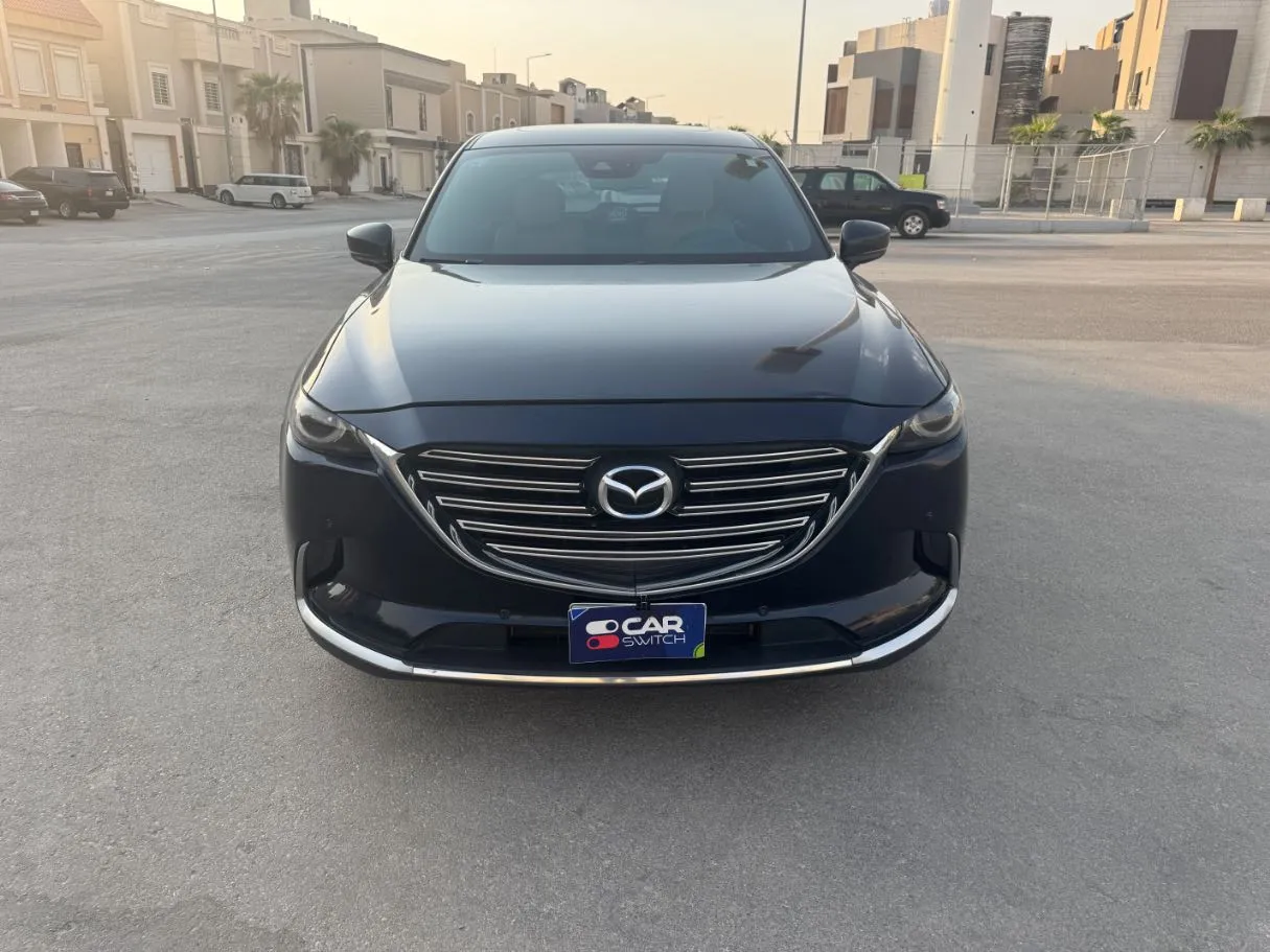 Car image 2