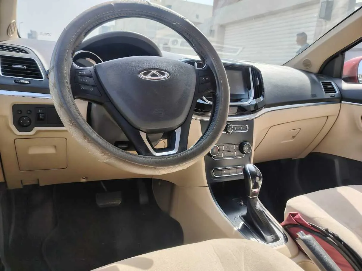 Car image 27