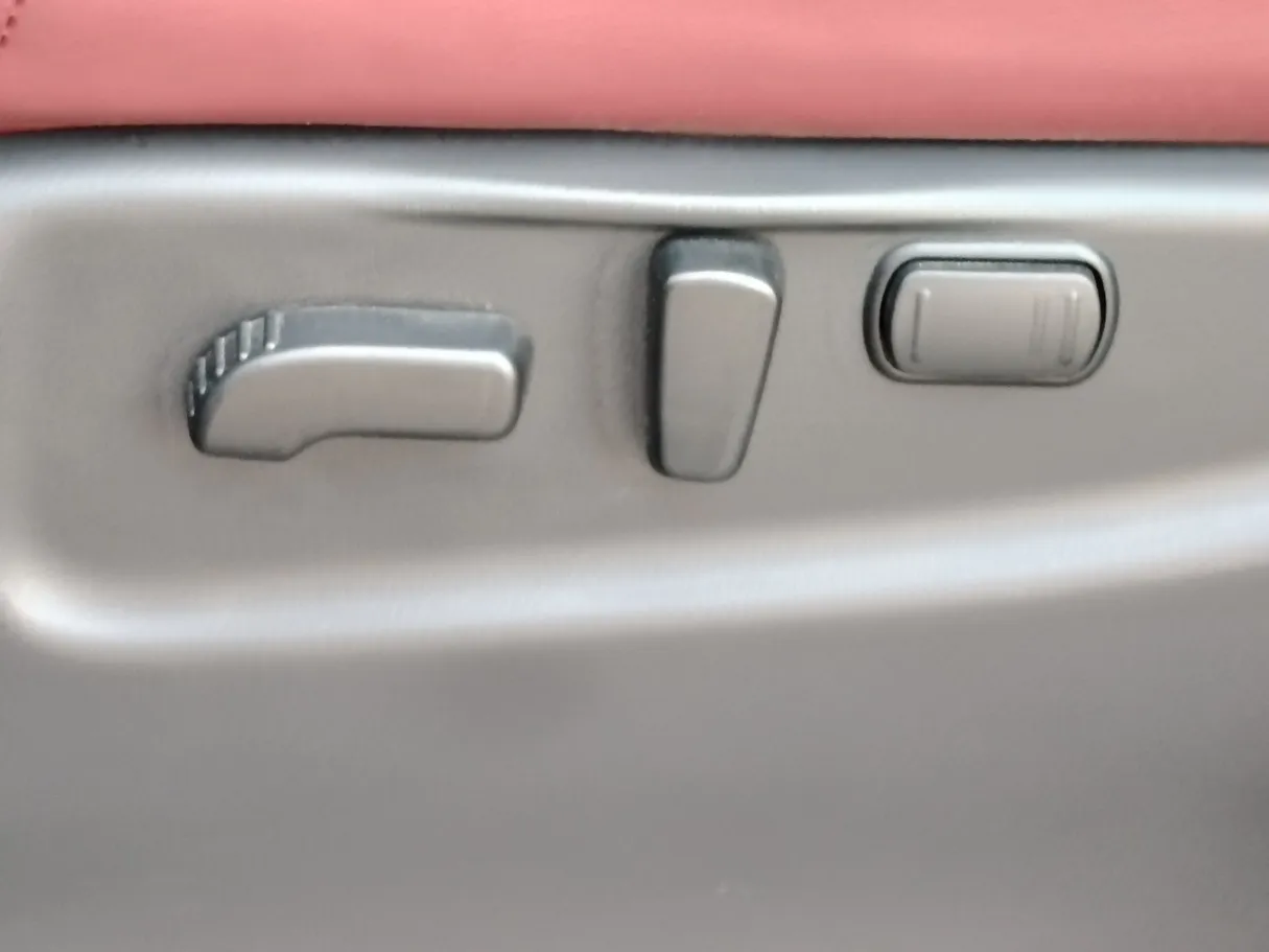Car image 41