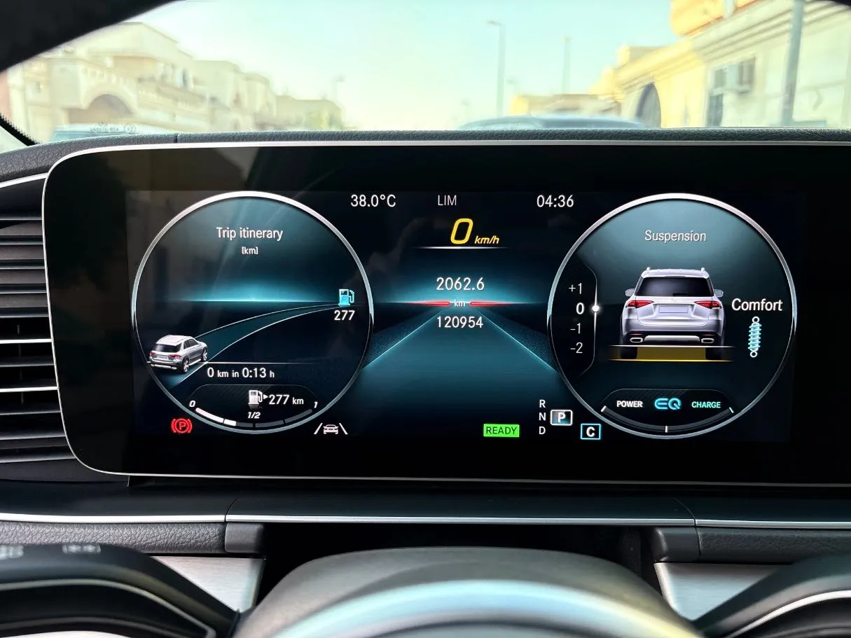 Car image 23
