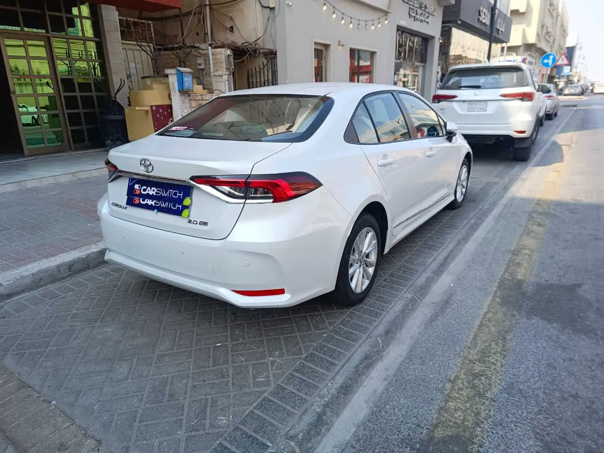 Car image 5