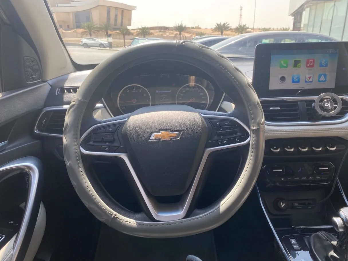 Car image 17