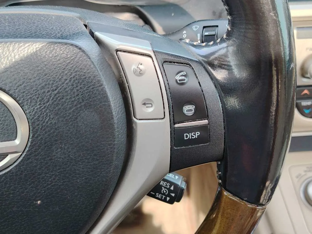 Car image 28