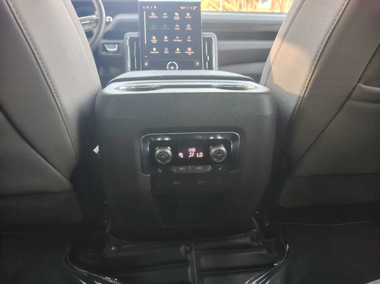 Car image 35
